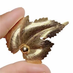 Goldtone Leaf Hair Clip